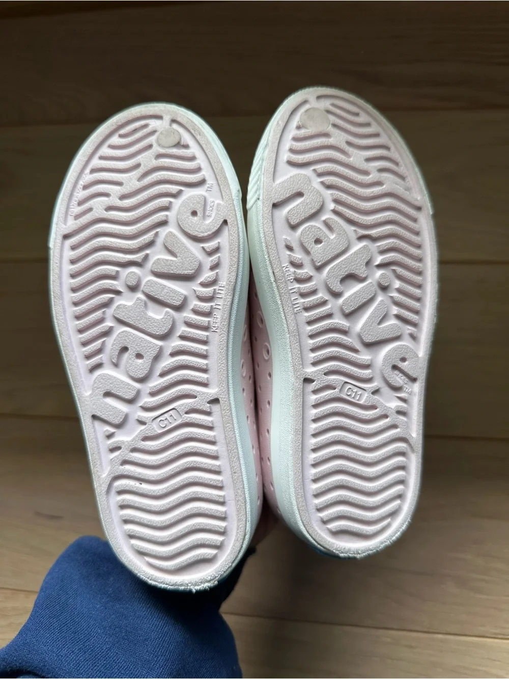 Native Jefferson Slip-On Kids Shoes in Light Pink size C11